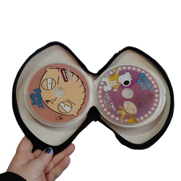 Family Guy DVD Set Freakin Sweet Party Pack w/ Stewie Zip Case READ - Picture 5 of 13